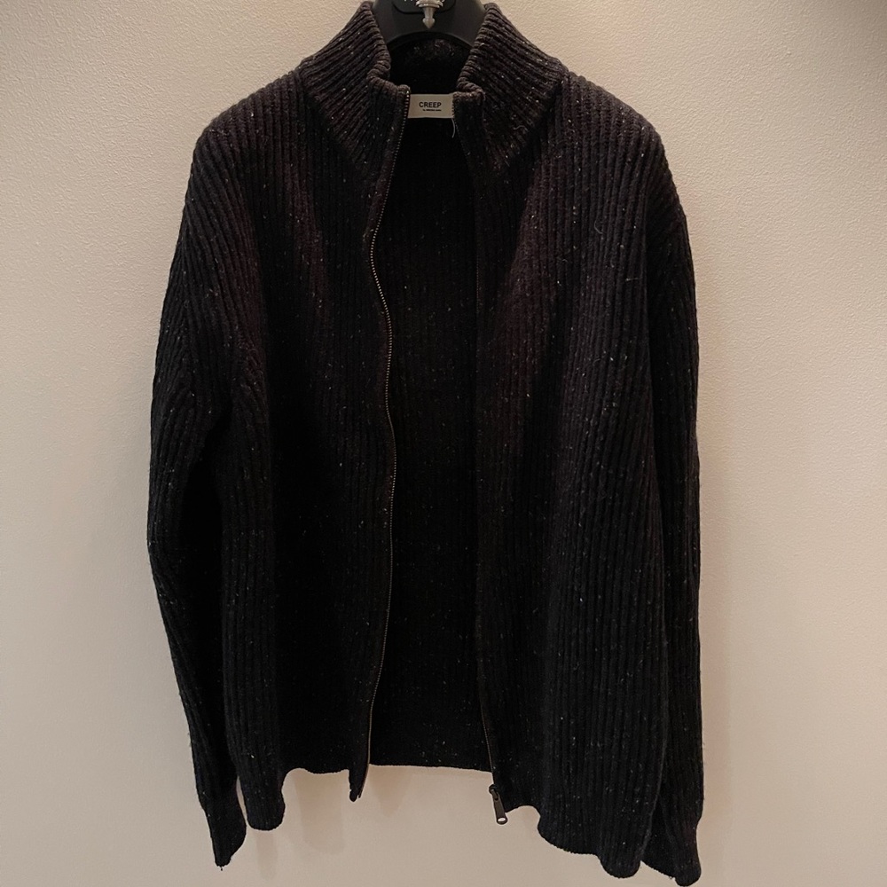 Creep sweater